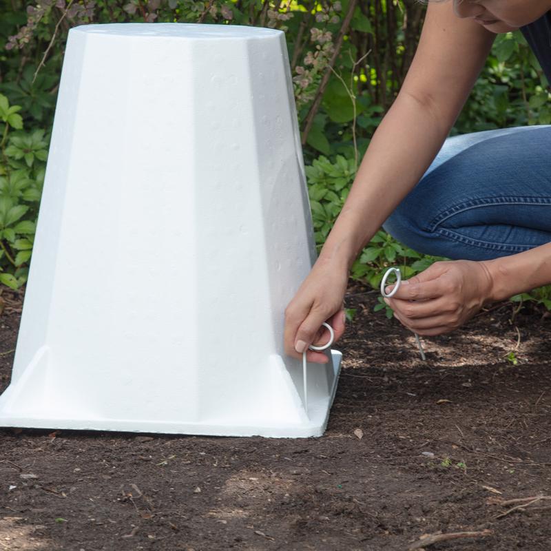 Gardien 18 in. H X 16 in. W X 16 in. D White Foam Plant Support