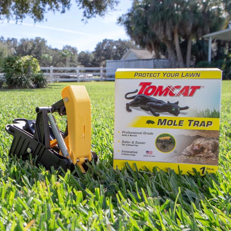 Tomcat Medium Snap Trap For Moles