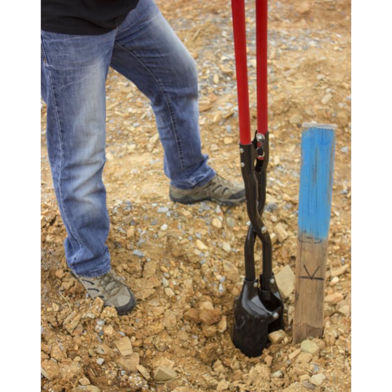 Razor-Back Dig Ez 60 in. Steel Post Hole Digger Fiberglass Handle