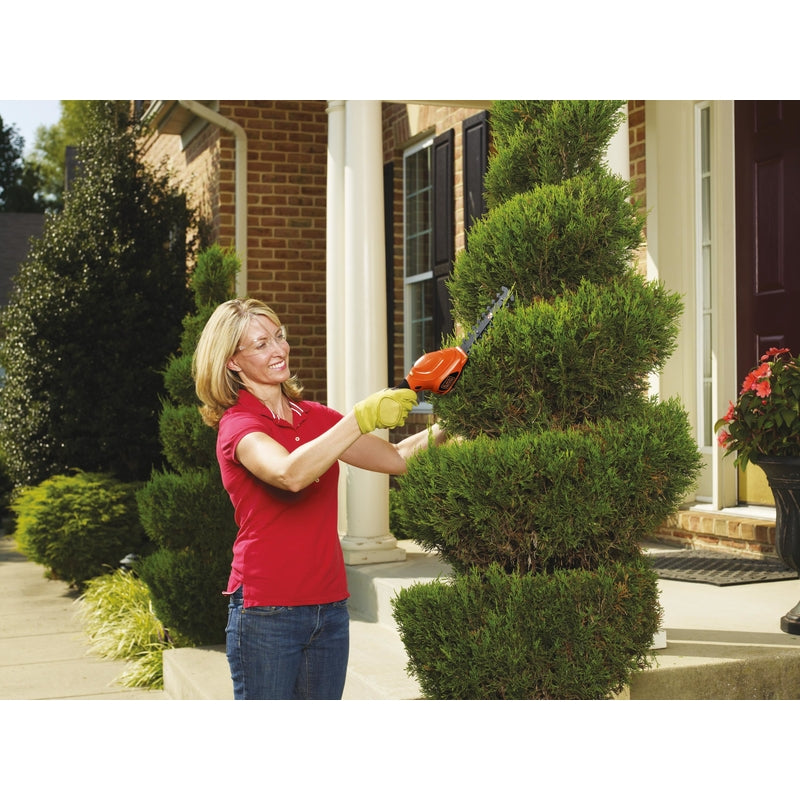 Black+Decker 6 in. 3.6 V Battery Garden Shears Kit (Battery & Charger)