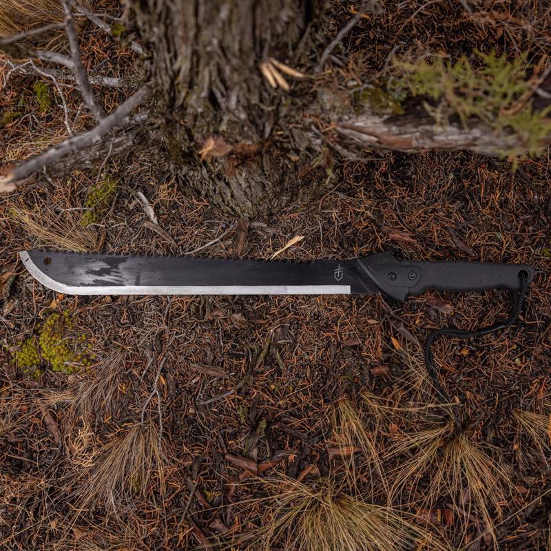 Gerber Gator 18 in. Carbon Steel Machete