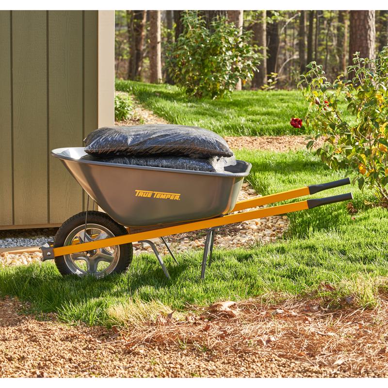 True Temper Steel Residential Wheelbarrow 6 cu ft