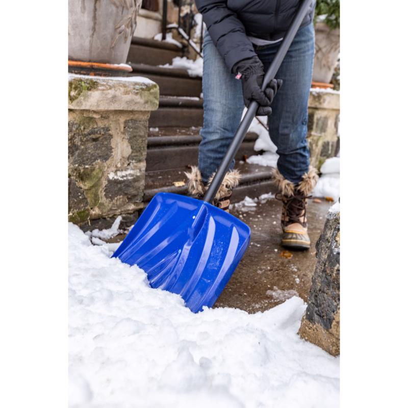 Suncast 18 in. W X 48 in. L Poly Snow Shovel