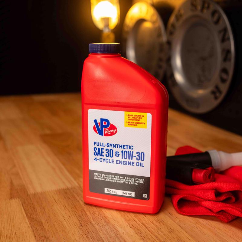 VP Racing Fuels 10W-30 4-Cycle Synthetic Motor Oil 32 oz