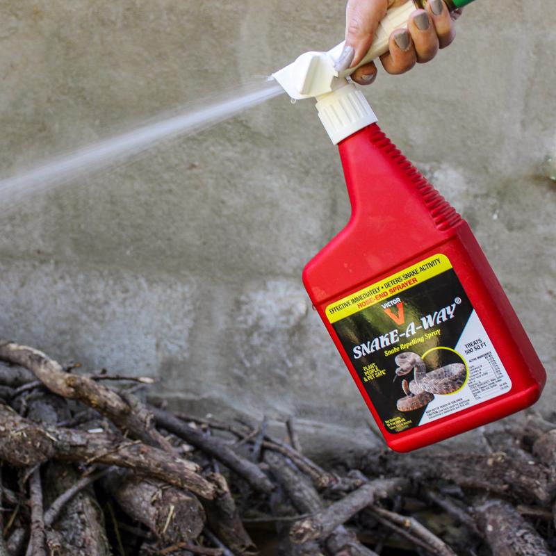 Victor Snake-A-Way Animal Repellent Liquid For Snakes 32 oz