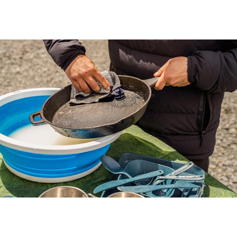 Coghlan's Blue/White Collapsible Sink 5.5 in. H X 14.76 in. W X 14.76 in. L 2.4 gal
