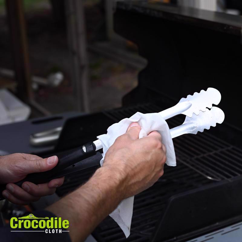 Crocodile Cloth Grill Wipes 80 wipes 3.5 in. H X 15 in. L X 10 in. W