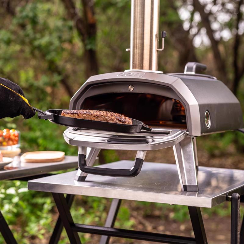 Ooni Karu 2 Charcoal/Wood Chunk Outdoor Pizza Oven Foundry Black