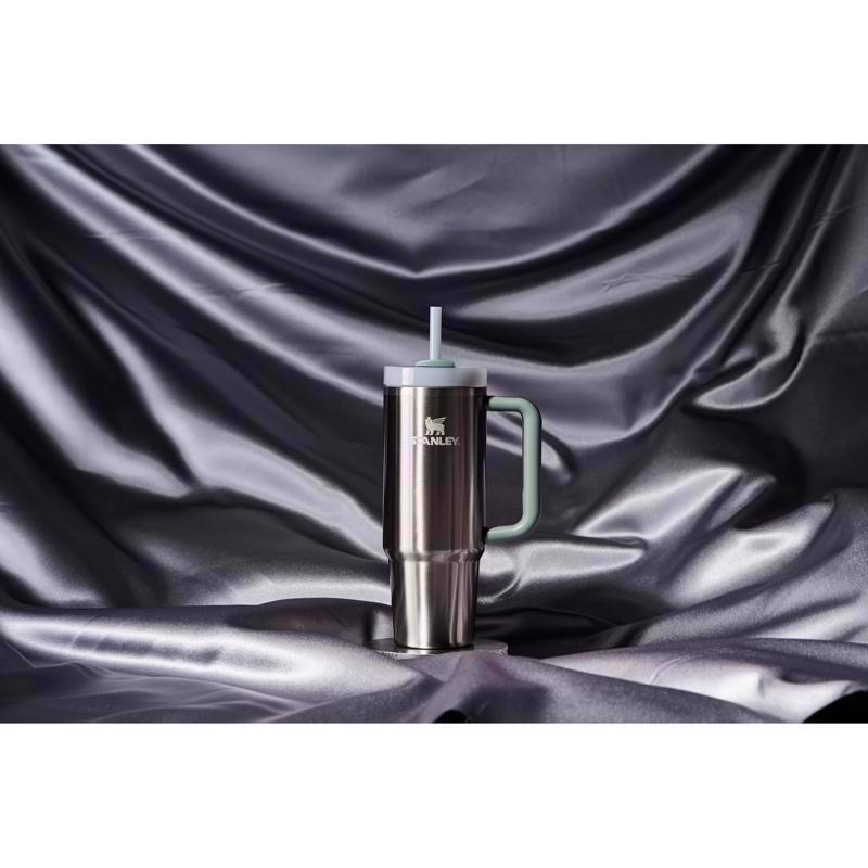 Stanley The Quencher H2.0 FlowState 30 oz Shale BPA Free Double-Wall Vacuum Insulated Straw Tumbler