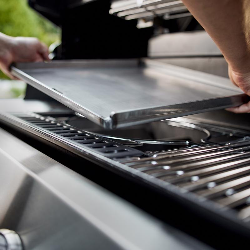 Weber Summit FS38 S 5 Burner Natural Gas Grill Stainless Steel