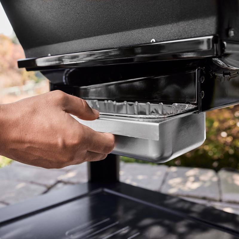 Weber Searwood XL 600 36" Wood Pellet WiFi Grill Black