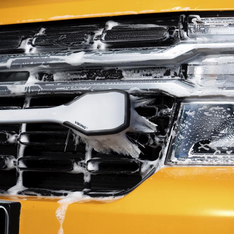 Viking 10.3 in. Soft Bumper/Wheel Wash Brush