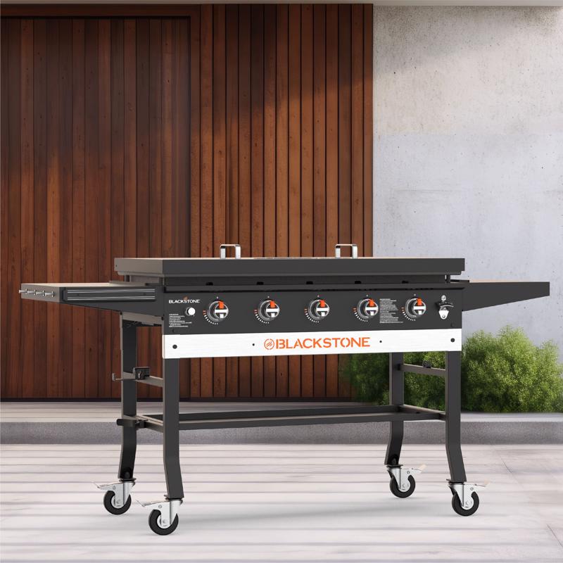 Blackstone 5 Burner Liquid Propane Griddle Cooking Station Black