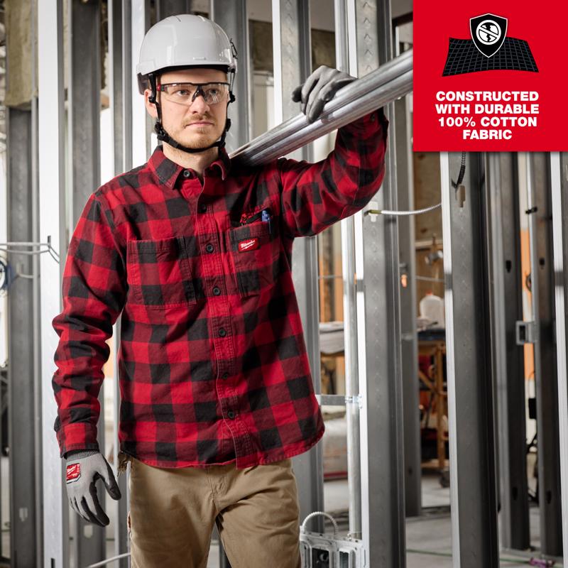 Milwaukee Gridiron XL Long Sleeve Men's Collared Red Flannel Shirt