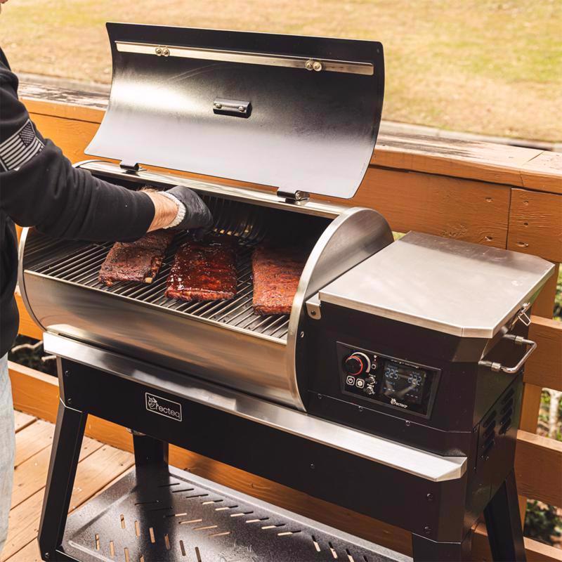 Recteq Patio Legend 400 Wood Pellet WiFi Grill and Smoker Black/Silver