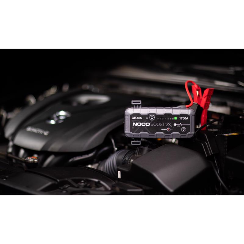 NOCO Automatic 12 V 1750 amps Battery Jump Starter