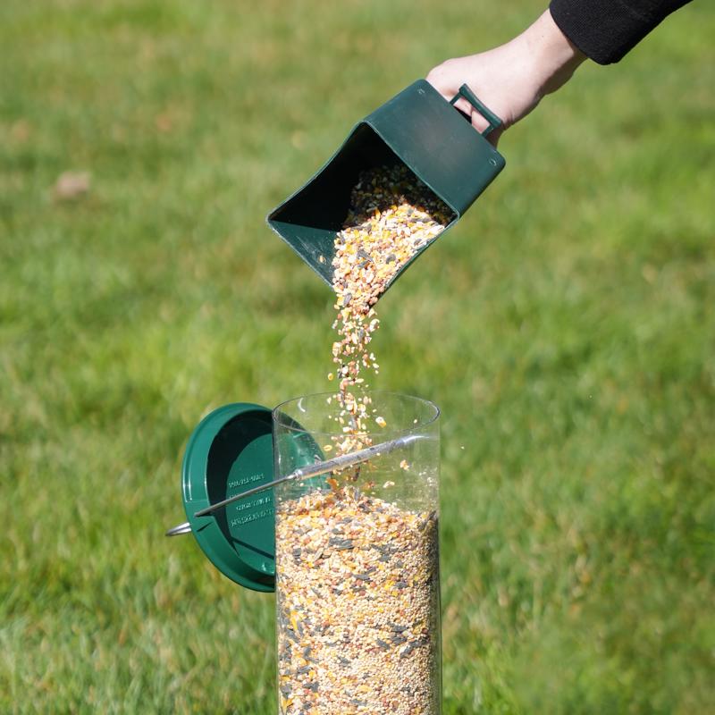 Droll Yankees Flipper Wild Bird 5 lb Plastic Tube Bird Feeder 4 ports