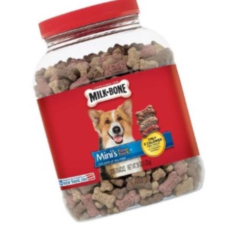 JM Smucker's MilkBone Beef, Chicken, and Bacon Biscuit For Dogs 36 oz 8.0 in.