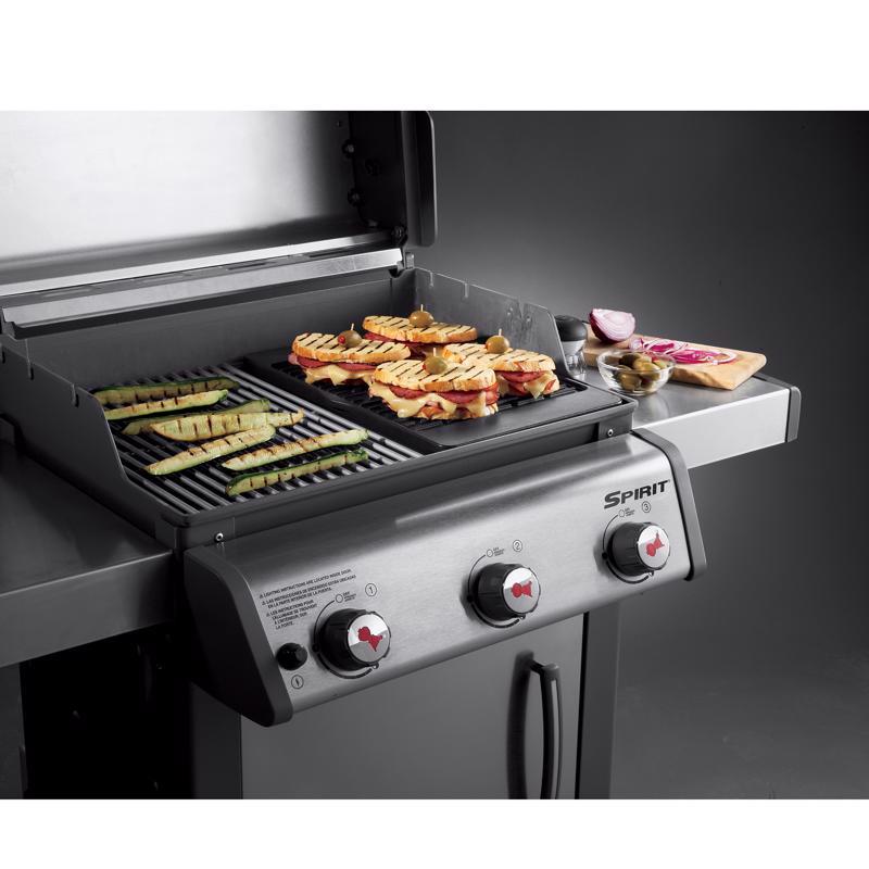 Weber Spirit 300 & SmokeFire Cast Iron/Porcelain Griddle 17.4 in. L X 12.1 in. W