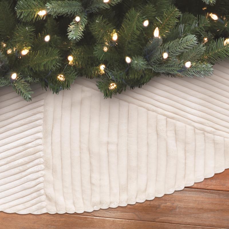 Dyno Ivory Tree Skirt
