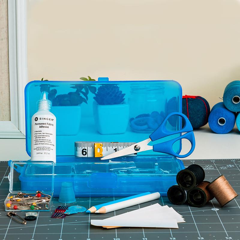 SINGER Sewing Kit
