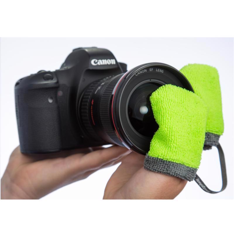 SmudgeAway Microfiber Cleaning Mitt 2.5 in. W X 3.5 in. L